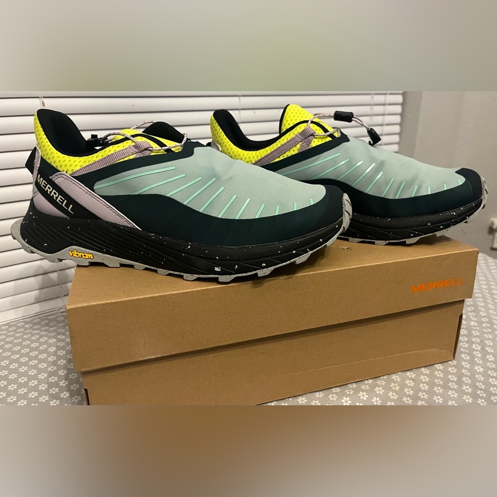 Women’s Merrell Jade Embark Lace Shield Shoes size 10 new in box